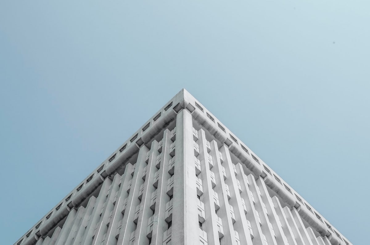 24小时免费足球直播足球免费-赢下“中国一哥”之争，安踏驶向耐克腹地